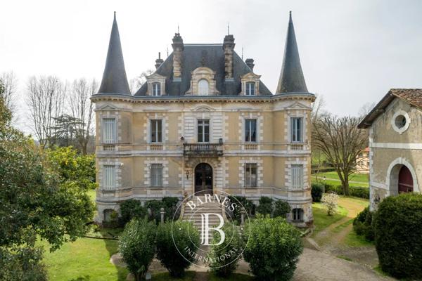 Peyrehorade, Château 14 Chambres -  800 m² à vendre
