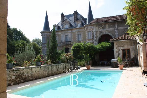 Peyrehorade, Château 14 Chambres -  800 m² à vendre