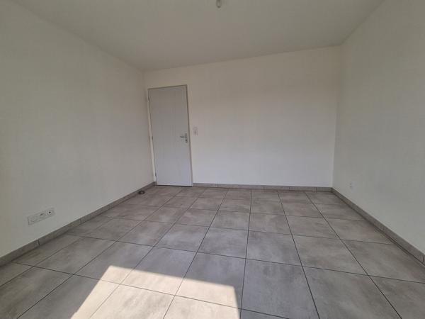 Maison individuelle de plain-pied – 5 pièces – 4 chambres – 105 m²