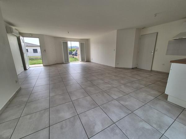 Maison individuelle de plain-pied – 5 pièces – 4 chambres – 105 m²