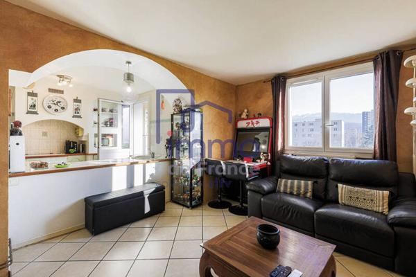 Appartement 4 pièces                                        - 38800 Le Pont-de-Claix Réf : 21521