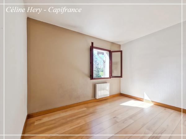 Propriété à vendre 8 pièces HERMERAY (78)