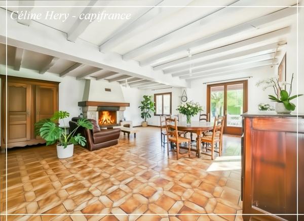Propriété à vendre 8 pièces HERMERAY (78)