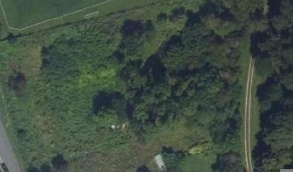 Chézy-sur-Marne (02570) Terrain de loisir