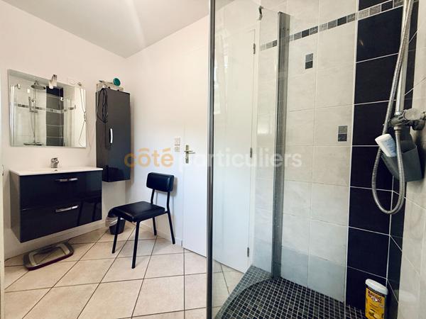 Vente
                Maison115 m² - 6 Pièces -
                    CONDE SUR VIRE (50890)