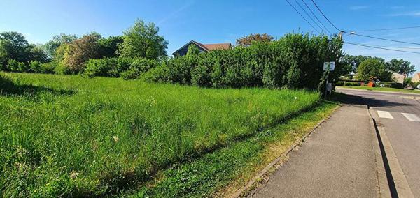 Terrain 935 m2