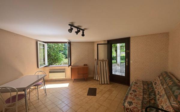 Maison à vendre    5 pièces • 199,84 m2 Trévoux