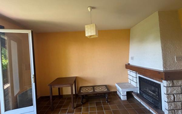 Maison à vendre    5 pièces • 199,84 m2 Trévoux