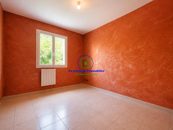 A vendre maison de plein pied avec 4 chambres