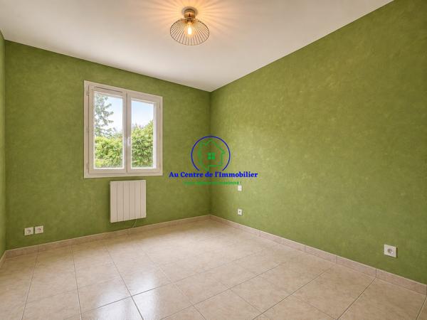 A vendre maison de plein pied avec 4 chambres