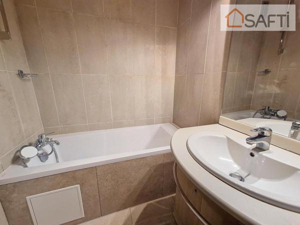 T2 très agréable dans une résidence sécurisée avec gardien, au calme, proche RER et commerces de La Varenne