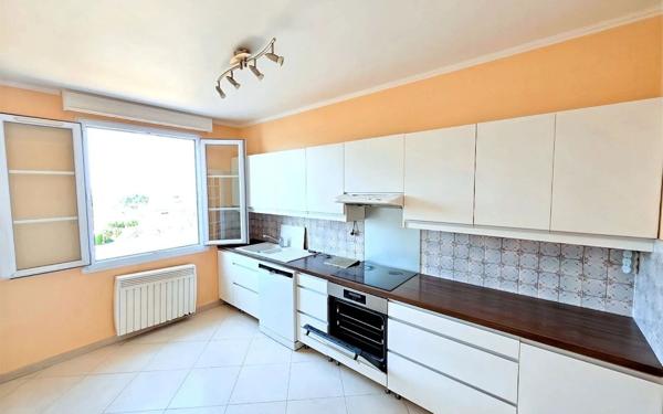 Maison à vendre    8 pièces • 160 m2 Aigremont