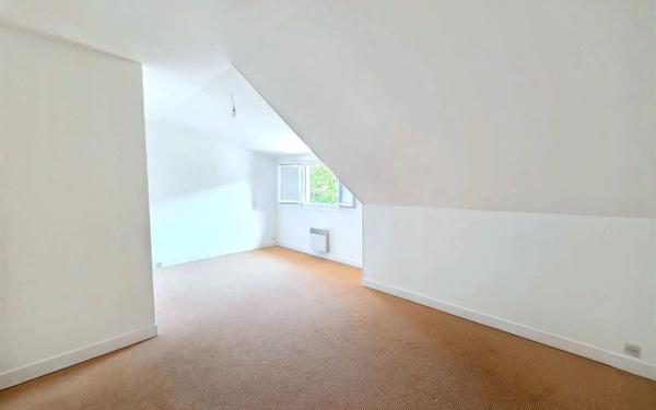 Maison à vendre    8 pièces • 160 m2 Aigremont