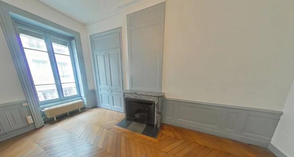 APPARTEMENT T4 A LOUER - LYON 6EME ARRONDISSEMENT Moliere 125.74 m 2 1 940 € charges comprises par mois