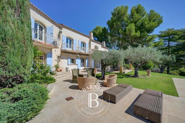 Cabriès, Maison 4 Chambres -  308 m² à vendre