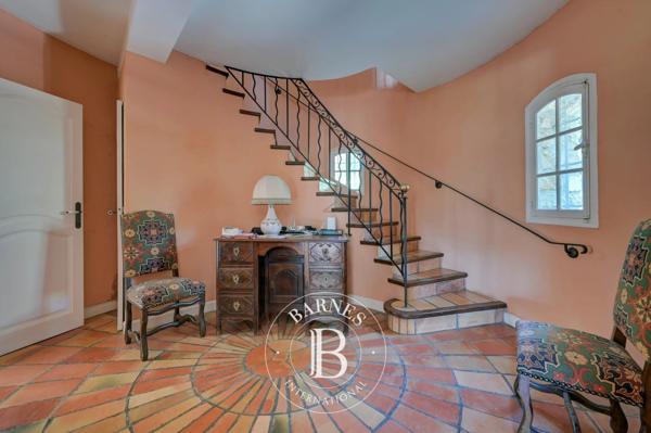 Cabriès, Maison 4 Chambres -  308 m² à vendre