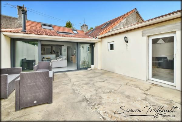 Maison à louer 5 pièces COURCEBOEUFS (72)