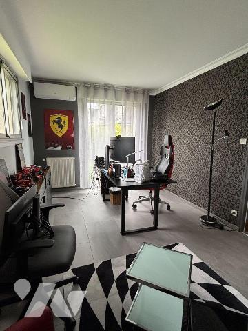 Maison à Vendre à Fougères en Ille-et-Vilaine (35) - A 5min du centre-ville et de l'accès à l'A...