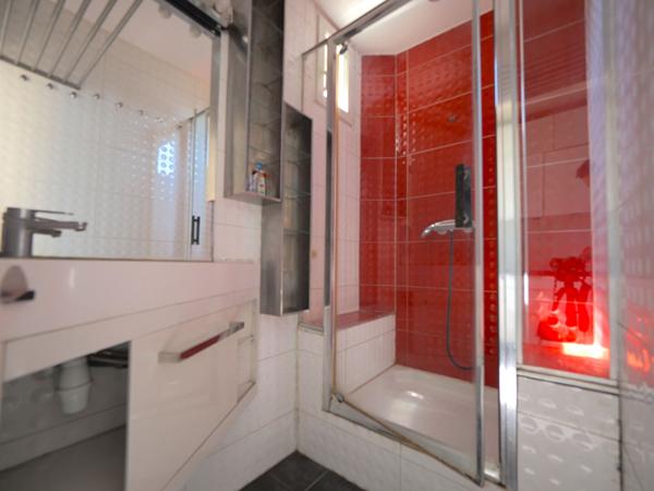 A VENDRE - 35 m² - HOPITAL DE MONTREUIL