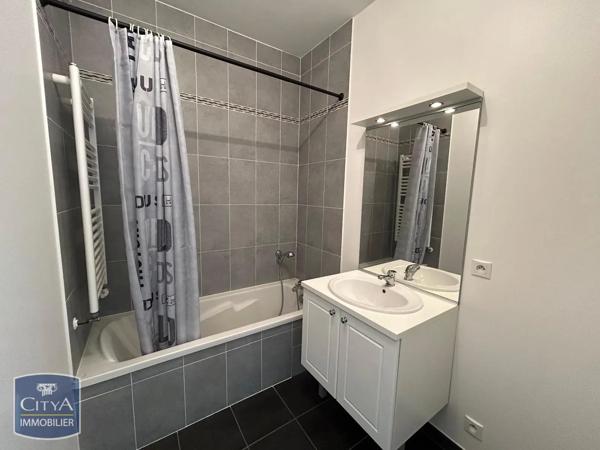 Appartement à louer 2 pièces 42.9m² Jacob-Bellecombette (73000)