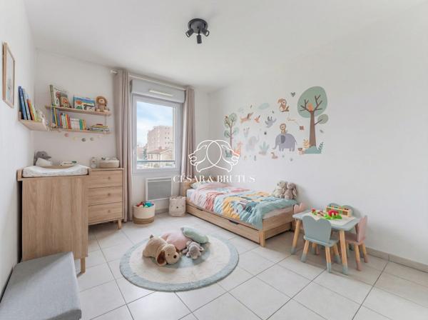 APPARTEMENT T3 AVEC EXTERIEUR ET GARAGE
