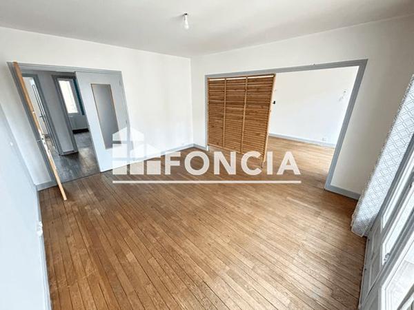 Location Appartement 3 pièces 72.3 m² - 1 RUE CUJAS Valence 26000