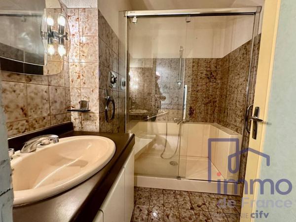 Appartement T3/4 avec balcon et vue dégagée sur parc  Idéa