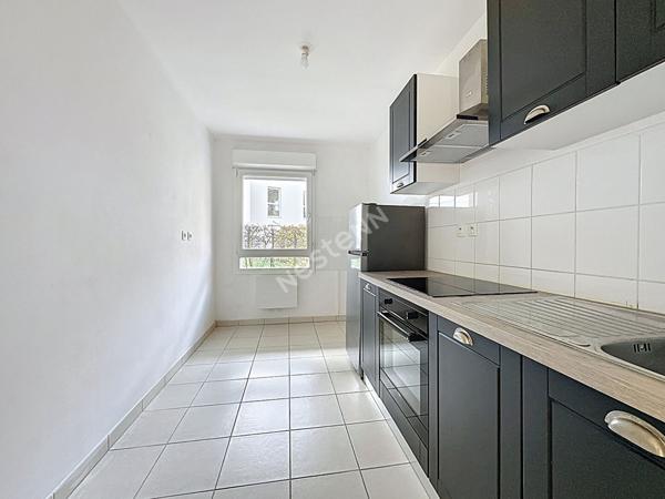 Orvault Haute Vallée / Mulonnière : En vente ! T2 au calme dans résidence récente et sécurisée, parking privé ! Commerces de proximité et C2.