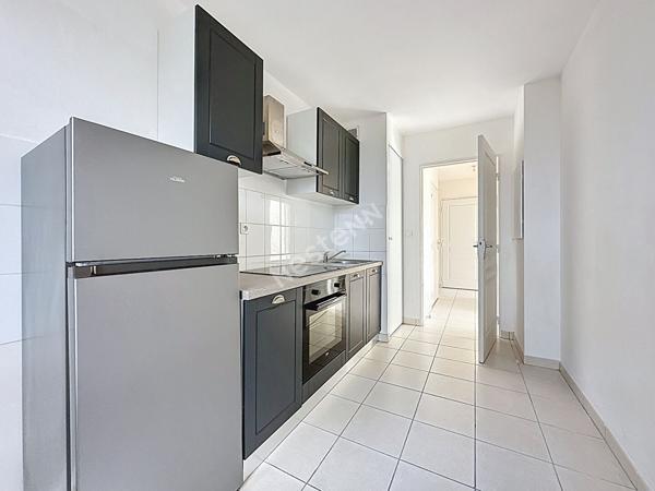 Orvault Haute Vallée / Mulonnière : En vente ! T2 au calme dans résidence récente et sécurisée, parking privé ! Commerces de proximité et C2.