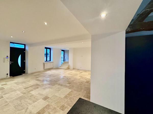 LONGERE Challuy 6 pièce(s) 150 m2