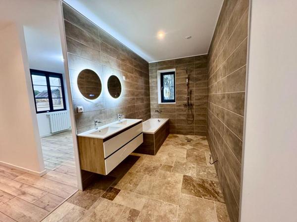 LONGERE Challuy 6 pièce(s) 150 m2