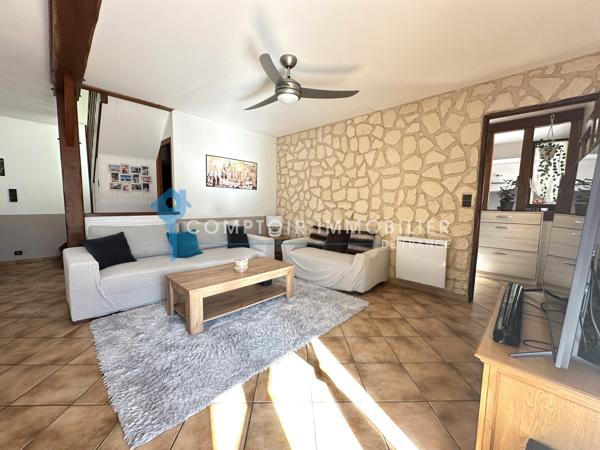 Maison
                                                                                                                                                                                                                                                                                                                        4 pièce(s)                                                                                                                                                                                                          3 chambre(s)                                                                                                                                                                                                          90.13  m²
