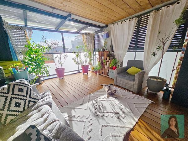 superbe appartement récent vue Pyrénées avec garage