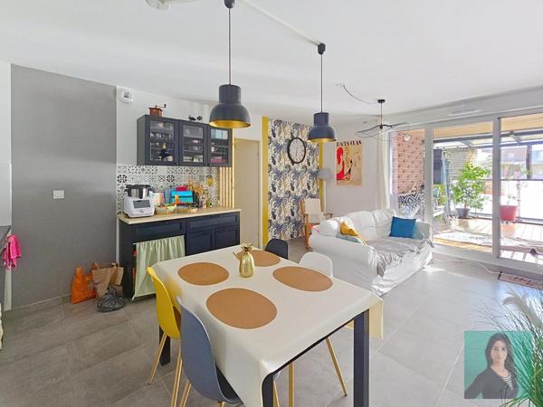 superbe appartement récent vue Pyrénées avec garage