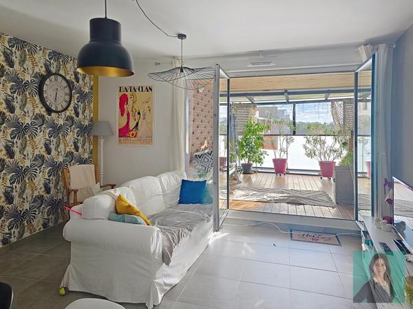 superbe appartement récent vue Pyrénées avec garage