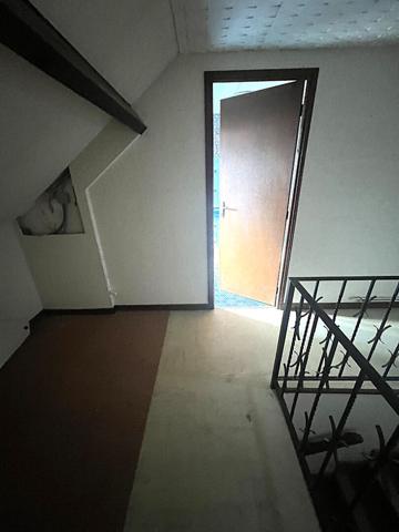 Axe Laon-Soissons : maison en pierres, 3 chambres, garage, atelier et jardin.