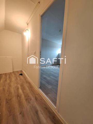 "Venez découvrir votre havre de paix aux Teilleul : une maison spacieuse et sans vis-à-vis, idéale pour une vie sereine !"