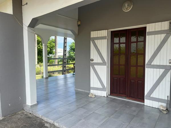 Maison à louer 1 150 € CC STE ANNE 3 p 82 m² DPE A