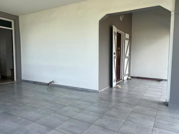 Maison à louer 1 150 € CC STE ANNE 3 p 82 m² DPE A