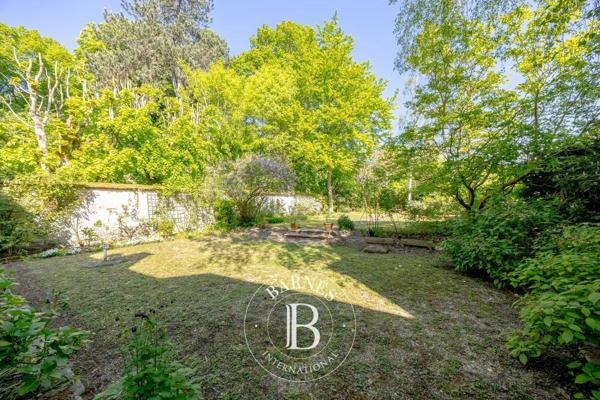 Marnes-la-Coquette, Maison 6 Chambres -  345 m² à vendre