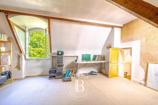 Marnes-la-Coquette, Maison 6 Chambres -  345 m² à vendre