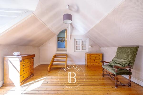 Marnes-la-Coquette, Maison 6 Chambres -  345 m² à vendre