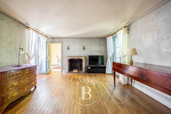 Marnes-la-Coquette, Maison 6 Chambres -  345 m² à vendre
