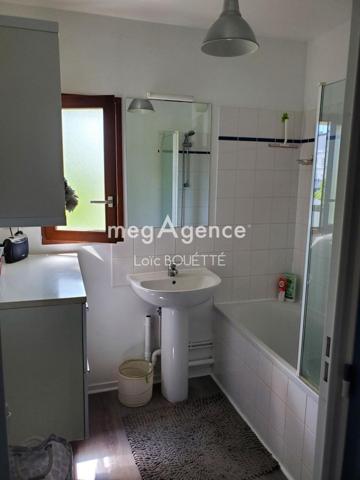 Appartement à SAINT-JACQUES-DE-LA-LANDE, 35136 - 4 pièces 82m²