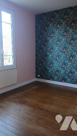 forges les eaux. maison en parfait état comprenant :
- au rez-de-chaussée : entrée, salle à ma...