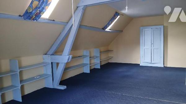 forges les eaux. maison en parfait état comprenant :
- au rez-de-chaussée : entrée, salle à ma...