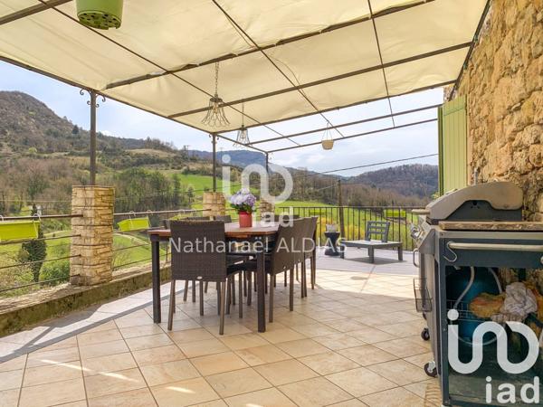 Maison 8 pièces de 234 m² à Fondamente (12540)