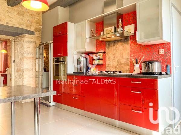 Maison 8 pièces de 234 m² à Fondamente (12540)