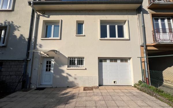 Maison à vendre    4 pièces •  Saint-Max