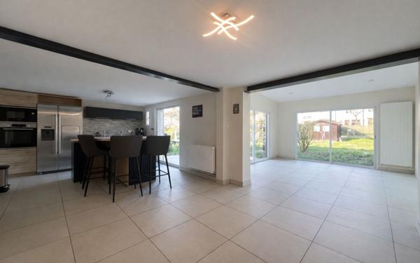 Maison à vendre    4 pièces •  Saint-Max